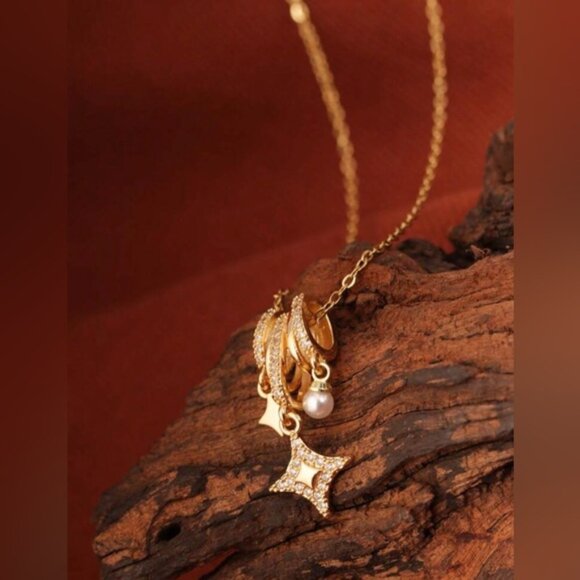 “Glimmer” Charm Necklace in Gold ✨ - Picture 2 of 5